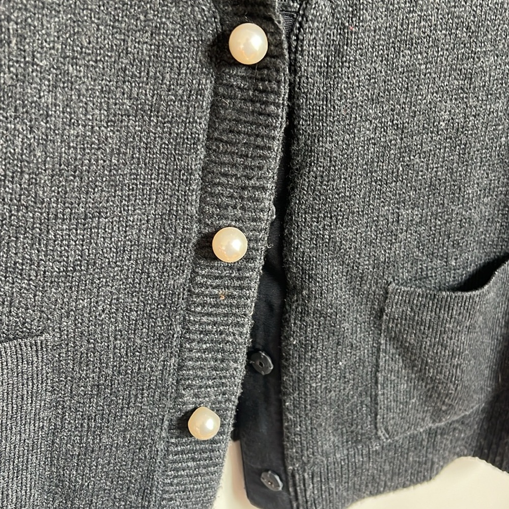 🕶️Cabi Grey Snap Pearl Buttons Cardigan L - Picture 5 of 7